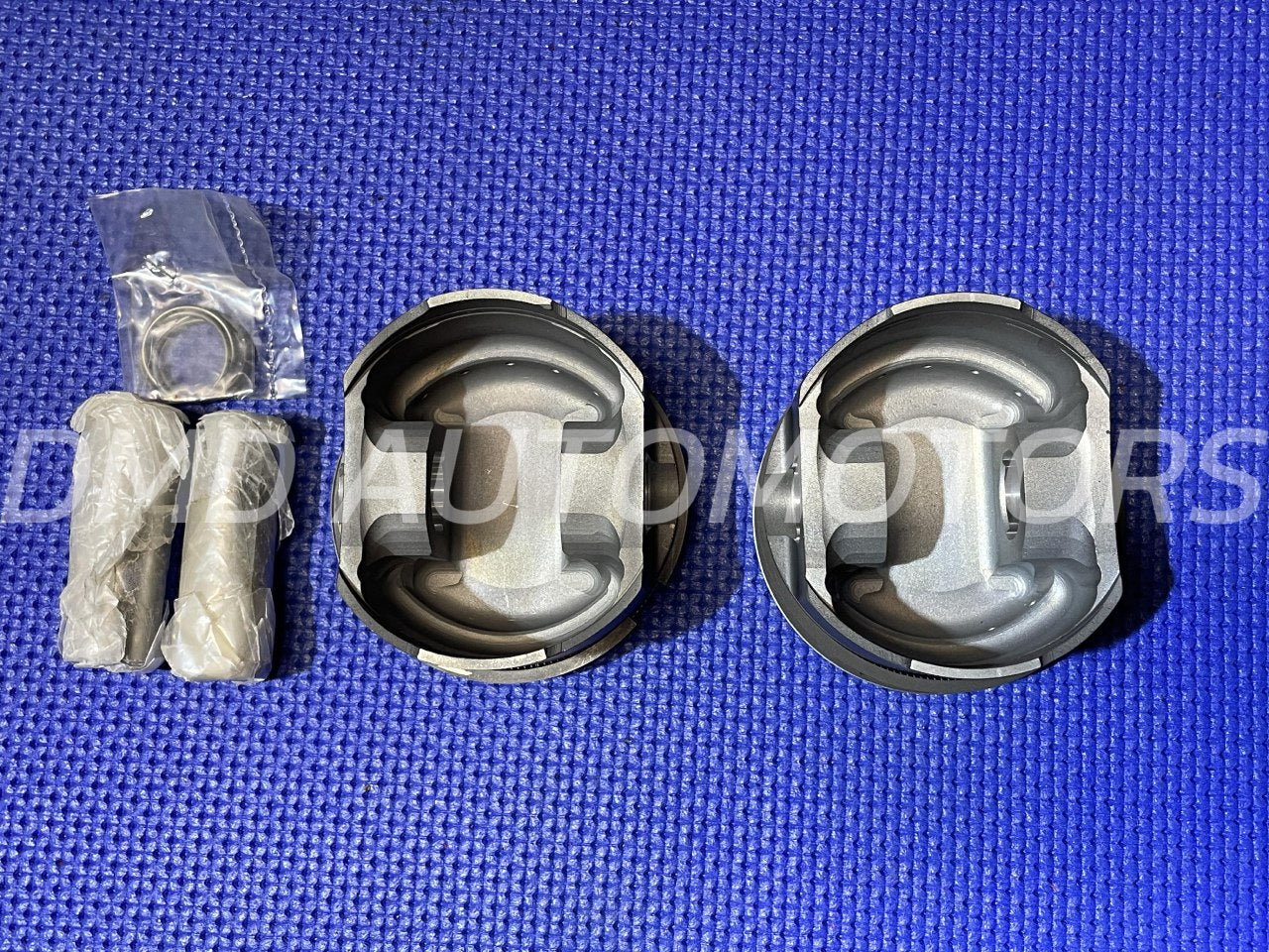 PISTONI ASSO STAMPATI PER FIAT 500/126 ⌀ 82 MM, DUE SEGMENTI, COMPRESSIONE 25, SPINOTTO 20