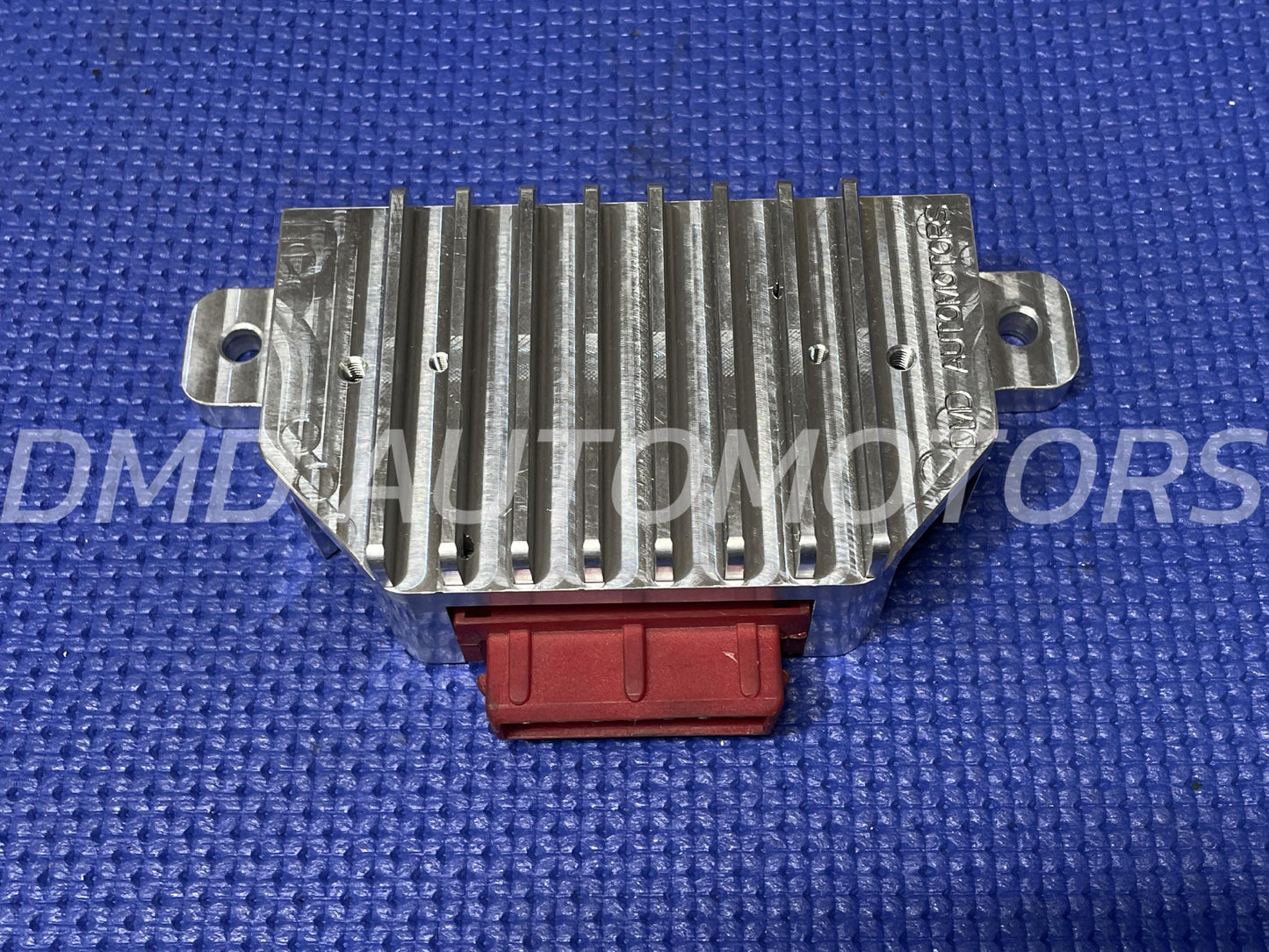 DISSIPATORE DI CALORE PER CENTRALINA AD ALTE PRESTAZIONI